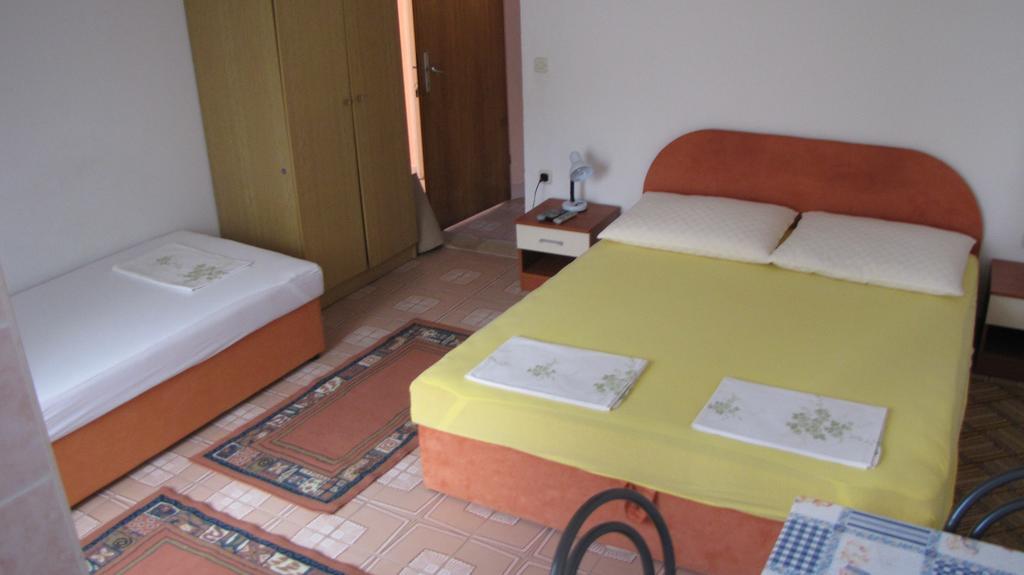 Apartments Primorac Podaca Rum bild