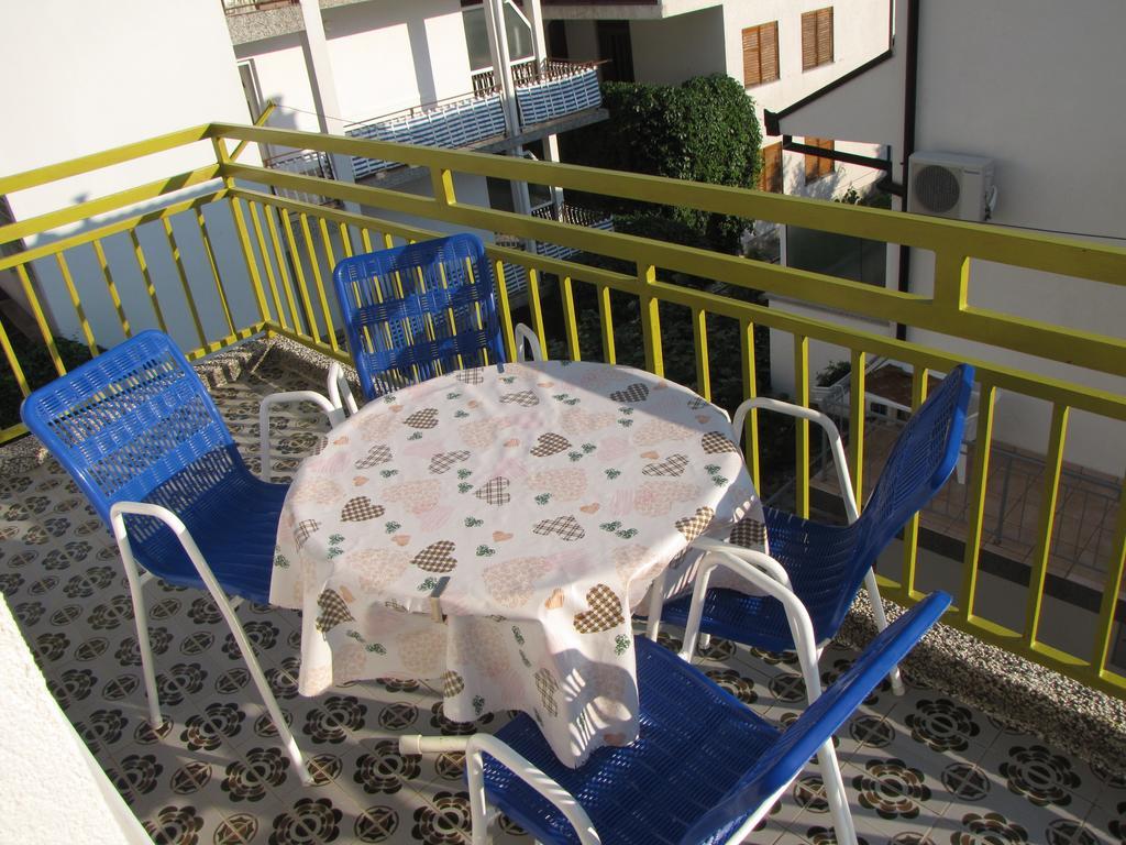 Apartments Primorac Podaca Rum bild