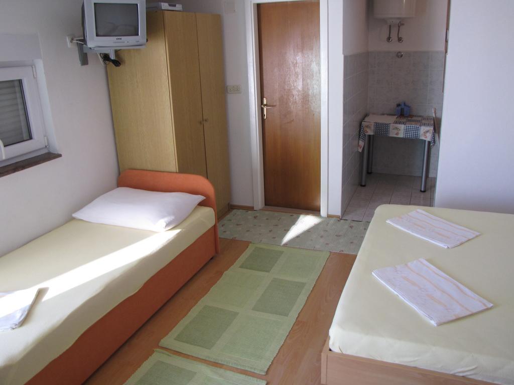 Apartments Primorac Podaca Rum bild