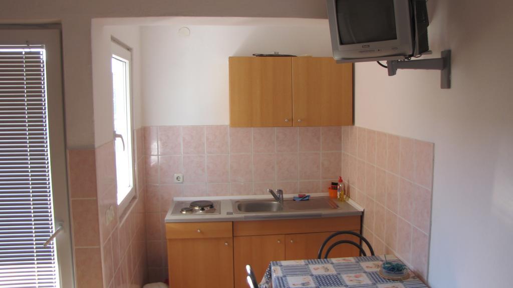 Apartments Primorac Podaca Rum bild